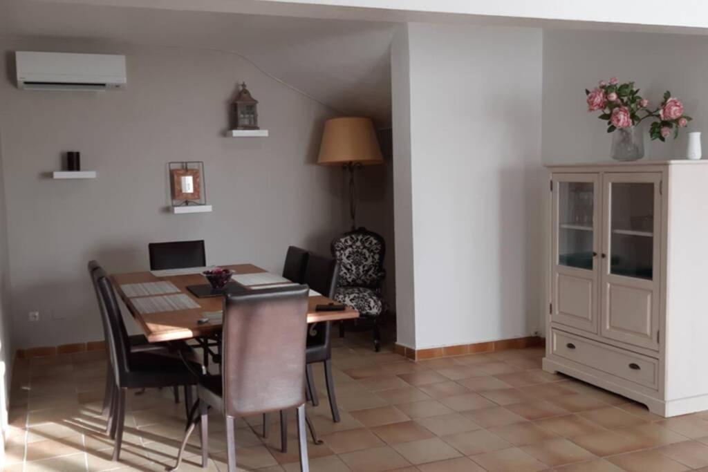Appartement Spacieux Et Chaleureux A Grasse Luaran gambar