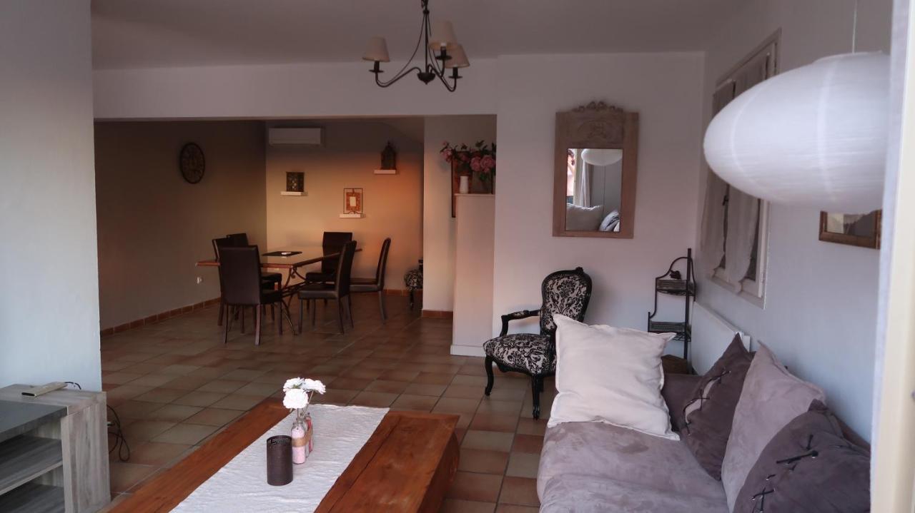 Appartement Spacieux Et Chaleureux A Grasse Luaran gambar